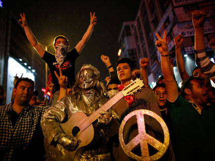 התחדשו ההפגנות בטורקיה (צילום: רויטרס)