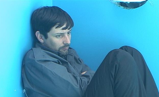 יניב בנסט לבד