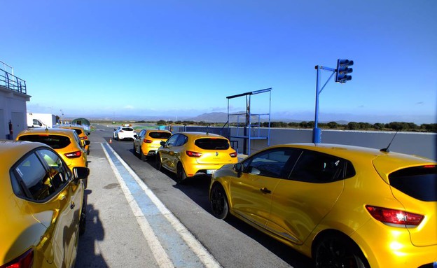 רנו קליאו RS