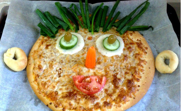 פיצות תחרות, אוהד פרצוף