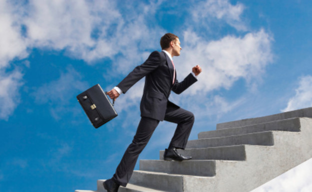 בדרך להצלחה