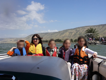 אסתר והילדים בטיול לאילת צילום ביתי (צילום: צילום ביתי)
