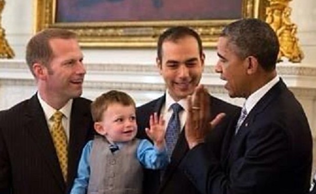 יום האב משפחה גאה אצל אובמה (צילום: צילום מסך מתוך פייסבוק)