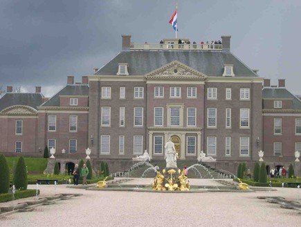 ארמון הט-לו, הולנד עם הילדים