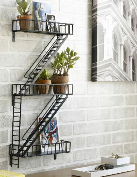 חמישייה 18.6, מדרגות קיר (צילום: www.urbanoutfitters.com)