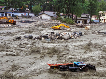 השטפונות הקשים בצפון הודו, השבוע (צילום: רויטרס)