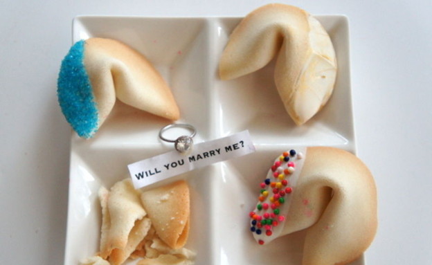 הצעות נישואין - עוגיות מזל (צילום: מתוך: instructables.com)