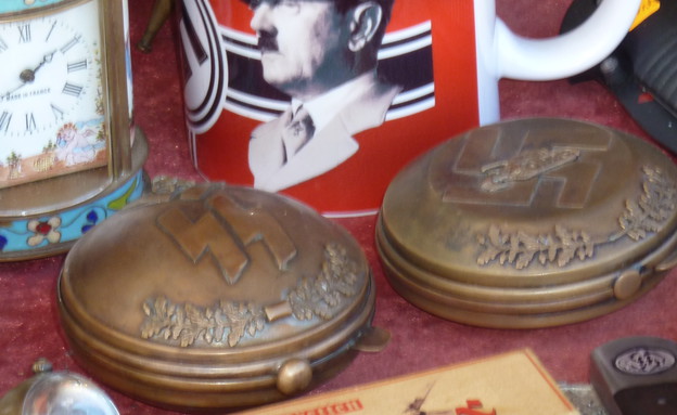 ספלים ושעונים של היטלר בבולגריה