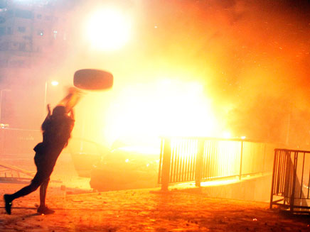לפחות 30 הרוגים, אש במצרים (צילום: רויטרס)