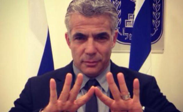 כנפיים של קרמבו - יאיר לפיד כנפיים של קרמבו - יאיר לפיד