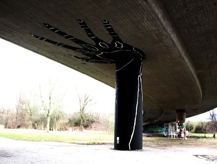 אמנות רחוב, עמוד גשר (צילום: www.domeone.de)