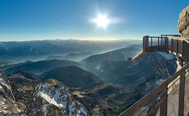 הנוף מהגשר, גשר באוסטריה