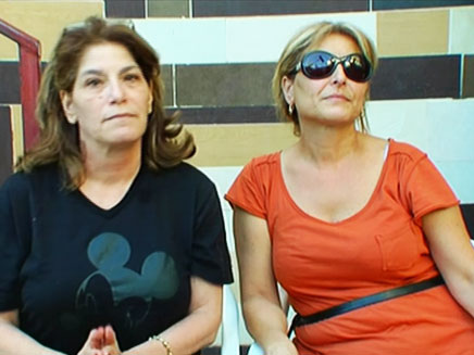 אחיותיו של נתן, שושי כהן ורחל ז'ורנו (צילום: חדשות2)
