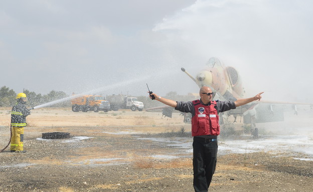 אורן בן שטרית (צילום: יעל שלח, עיתון "במחנה")