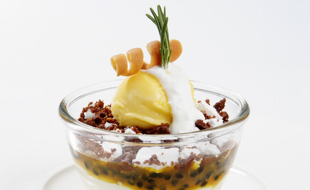 טירמיסו פסיפלורה של אביב משה, שף מסעדת MESSA