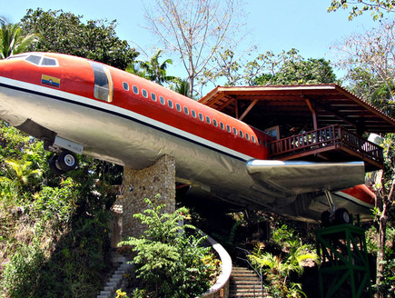 מטוס מלון, חוץ מדרגות (צילום: costaverde.com)