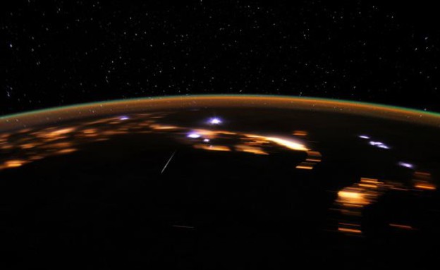 סופת ברקים מהחלל (צילום: נאס"א)