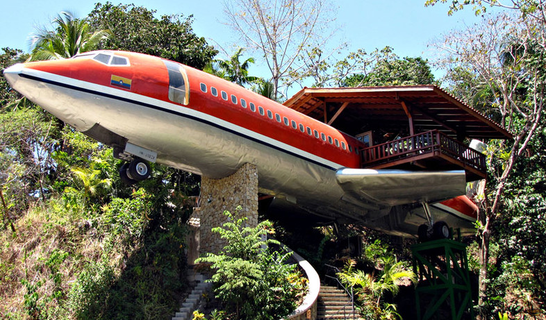 מטוס מלון, חוץ מדרגות (צילום: costaverde.com)