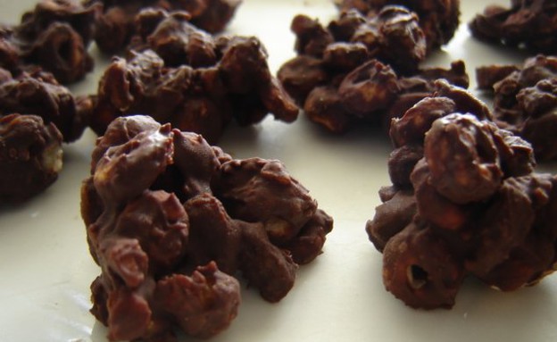חטיפי קורנפלקס ושוקולד (צילום: http://www.pirge.co.il, אוכל טוב)