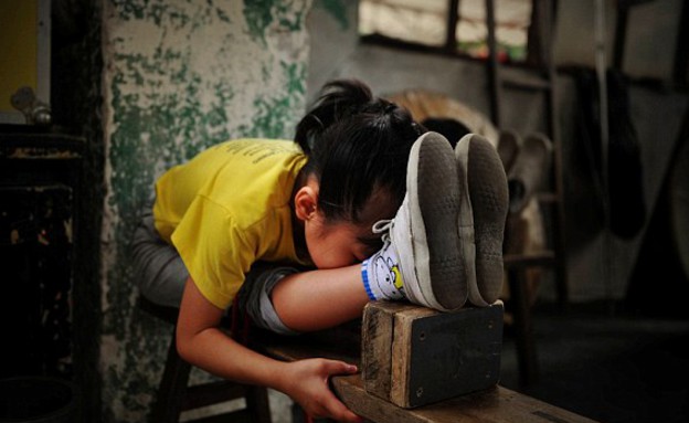 ילדה סינית בת 7 (צילום: .dailymail.co.uk)