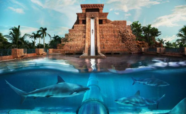 מעבר מתחת למים, מקדש מגלשה