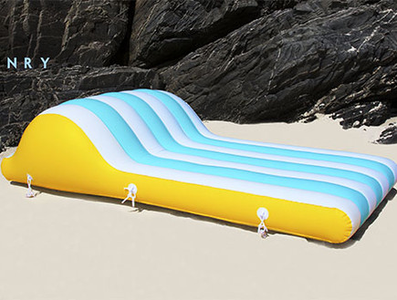 מתנפחים, מזרן חוף (צילום: inflate)