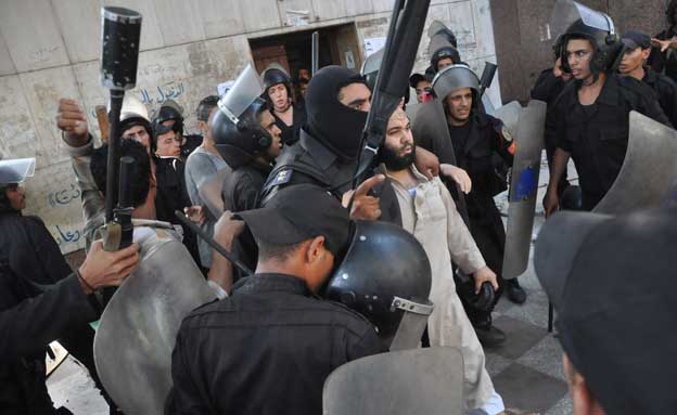 המהומות בקהיר, היום (צילום: ap)