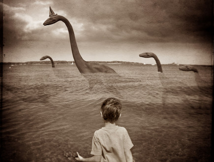 דמיון של ילד - דינוזארים בים (צילום: צילום מסך מאתר davidniles.com )