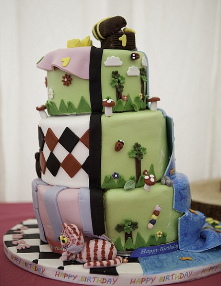 יומולדת אליס- עוגה (צילום: סטיב דוגן, צילום מסך מאתר dailymail)