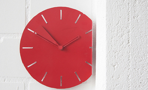 איקאה, שעון אדום (צילום: www.samuel-treindl.de)
