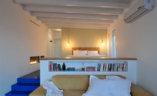 בתים לחג, אמיר ורד פינת ישיבה ספרים, צילום שי אדם בתים לחג, אמיר ורד פינת ישיבה ספרים, צילום שי אדם