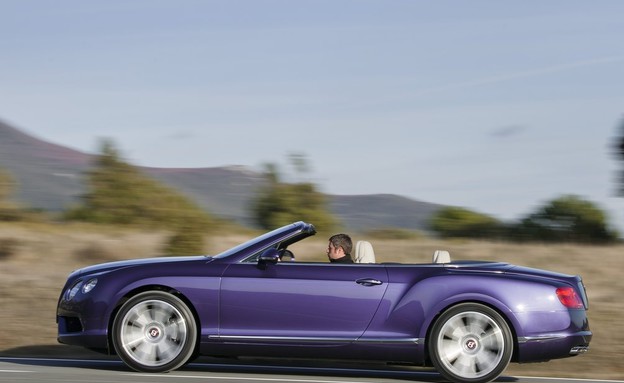 בנטלי קונטיננטל V8