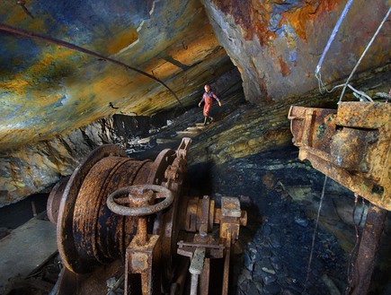 מנהרה, מכרה (צילום: www.dailymail.co.uk)