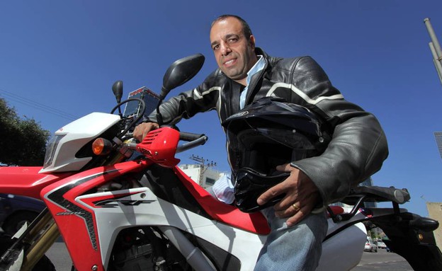 5 אופנוענים