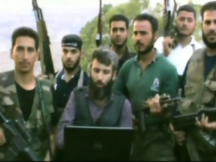 המורדים הסורים נלחמים בפשרה. ארכיון (צילום: חדשות 2)