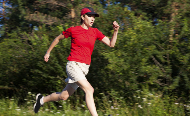 רץ בפארק רץ בפארק