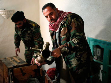 צעירים ממשיכים להצטרף ללחימה בסוריה, ארכיון (צילום: רויטרס)