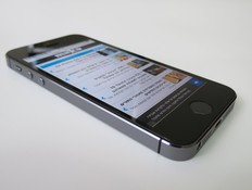 אייפון 5s (צילום: אלעד בלובשטיין , NEXTER)