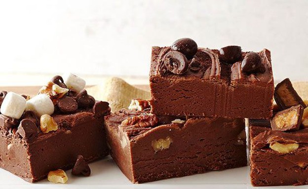 עוגות שוקולד - פאדג' (צילום: צילום מסך מהאתר www.bhg.com)