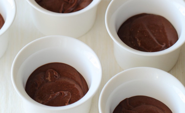 עוגת נוטלה במיקרו - כלים אישיים