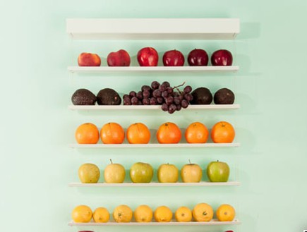 חמישייה 7.10, מדפים פירות (צילום: fruit-wall)