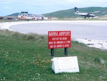 שדה התעופה בסקוטלנד, מסלולי המראה, קרדיט Canthusus (צילום: Canthusus ויקיפדיה)