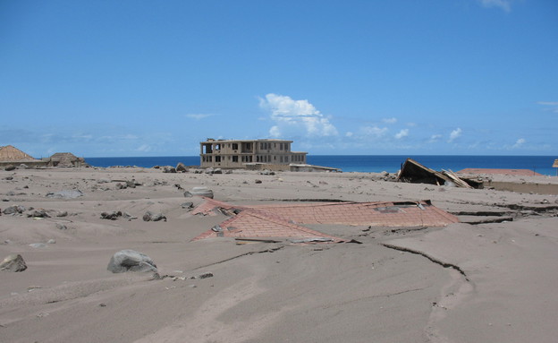 גג באדמה, האי השוקע, קרדיט flickr user npjb גג באדמה, האי השוקע, קרדיט flickr user npjb