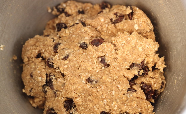 עוגיות שיבולת שועל וצימוקים - אחרי הערבול עוגיות שיבולת שועל וצימוקים - אחרי הערבול