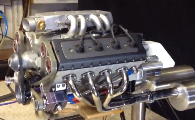 מנוע וי 8 זעיר מנוע וי 8 זעיר