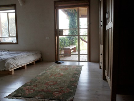 מיכאל רינג, חדר שינה שטיח, צילום מיכאל רינג (צילום: מיכאל רינג)