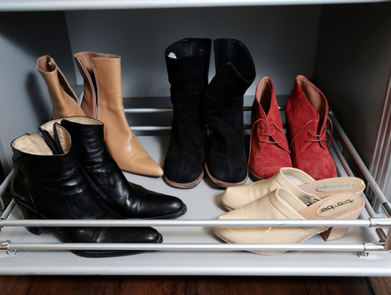 ארון מעצבים, רזיאלה, נעליים (צילום: עודד קרני)