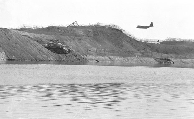 המצרים הטעו. תעלת סואץ, 1973 (צילום: ארכיון צה"ל)
