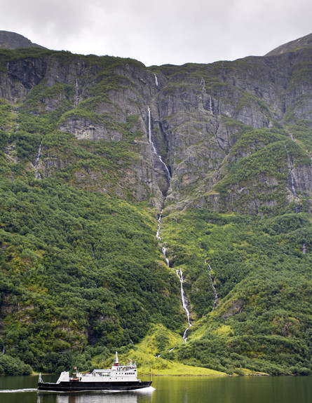 Nærøyfjord, הפיורדים היפים, קרדיט אימג'בנק טינסטוק (צילום: אימג'בנק טינסטוק)