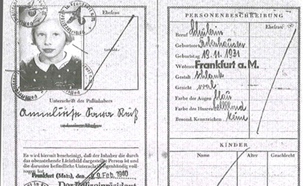 הדרכון הגרמני, איתו עלתה דוד לישראל (צילום: אלבום פרטי)